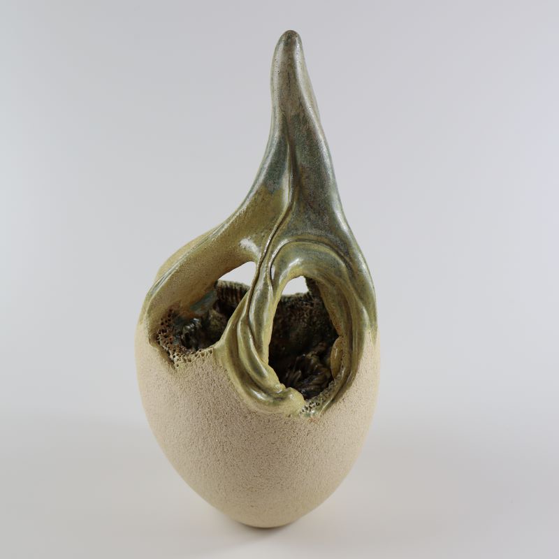 Graine vivant sculpture céramique jardin intérieur croissance métamorphose Gaëlle Monnerie